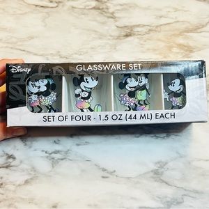 Mickey & Minnie Glassware Set
